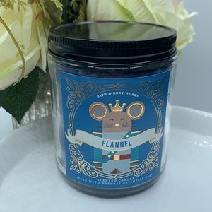 Bath & Body Works Flannel Signature Single Wick Candle